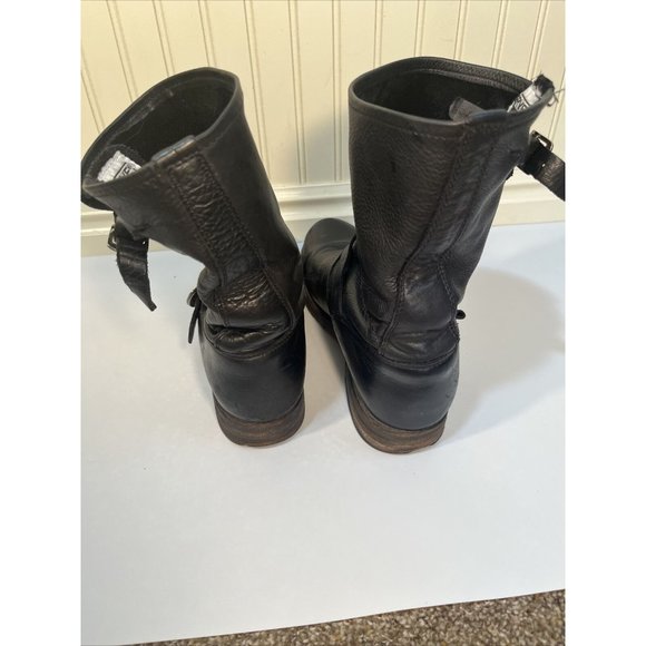 Frye Women’s Veronica Short Black Leather Buckle Moto Boot Size 8 - Picture 9 of 14
